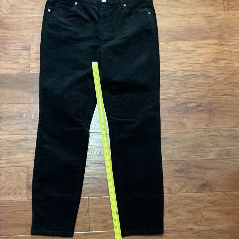 Well Worn Black Skinny Jumpsuit with Sleek Design - Picture 13 of 14